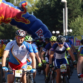 Najstarší vytrvalostný maratón horských bicyklov na slovensku absolvovala viac ako päťstovka cyklistov aj trenčiansky župan - IMG_2876