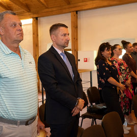 Zväčšiť fotografiu - Najvyššie ocenenie kraja si odniesli 4 jednotlivci a 2 kolektívy - 20220527_Verejne_uznania_TSK_013w