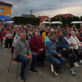 Zväčšiť fotografiu - Nedeľa, ktorá spojila ľudí, tradície aj pomoc druhým