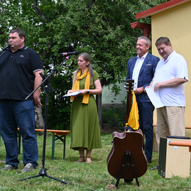 Zväčšiť fotografiu - Nedeľa v znamení tradícií a komunity