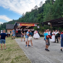 Zväčšiť fotografiu - Nedeli v kraji dominovali lednické dožinky - 20220814_181010