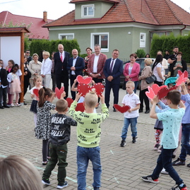 Zväčšiť fotografiu - Neoceniteľnú úlohu mám oslávili na viacerých miestach v trenčianskom kraji - IMG_8379