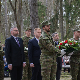 Zväčšiť fotografiu - Nezabúdajme na tých, ktorí položili život za našu slobodu - TSK_Brezina2023_mini (6 of 38)