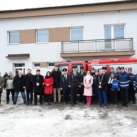 Zväčšiť fotografiu - Nielen nové auto, ale aj väčší pocit bezpečia