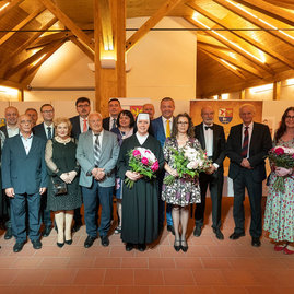 Zväčšiť fotografiu - Nominujte laureátov na najvyššie ocenenie kraja - 20220527_Verejne_uznania_TSK_144w