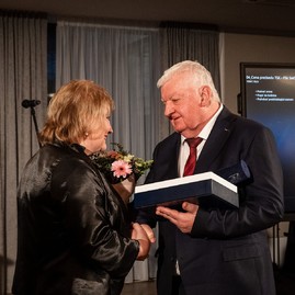 Zväčšiť fotografiu - Nominujte výnimočné osobnosti na najvyššie ocenenie kraja