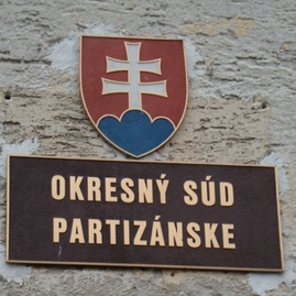 Zväčšiť fotografiu - Nová súdna mapa zväčší priepasť medzi súdom a občanom - DSC08264