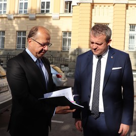 Zväčšiť fotografiu - Nová súdna mapa zväčší priepasť medzi súdom a občanom - IMG_2834