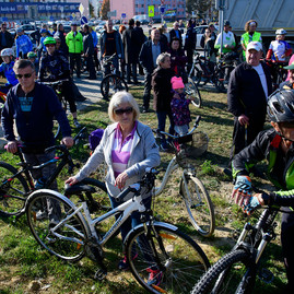 Nová unikátna cyklotrasa vedie do kúpeľov, svoje miesto na nej majú chodci aj cyklisti - 20181022_TSK_PU_cyklotrasa_018w