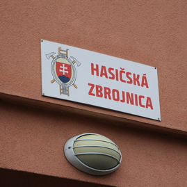 Zväčšiť fotografiu - Nové defibrilátory putovali do rúk ďalších šiestich dhz v kraji - IMG_1415