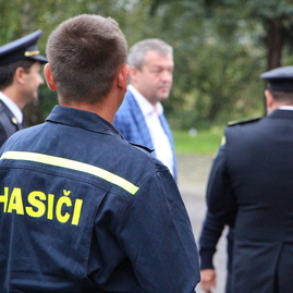 Zväčšiť fotografiu - Nové defibrilátory putovali do rúk ďalších šiestich dhz v kraji - IMG_1432