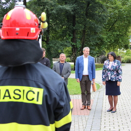Zväčšiť fotografiu - Nové defibrilátory putovali do rúk ďalších šiestich dhz v kraji - IMG_1524