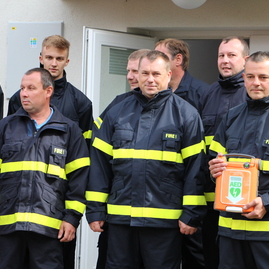Zväčšiť fotografiu - Nové defibrilátory putovali do rúk ďalších šiestich dhz v kraji - IMG_1601