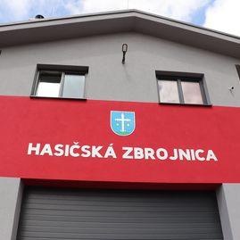 Zväčšiť fotografiu - Nové zázemie pre hasičov majú v dolnej breznici a ivanovciach - 1