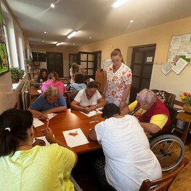 Zväčšiť fotografiu - Nový program pomáha klientkam posilniť sebadôveru