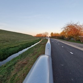 Zväčšiť fotografiu - Nový úsek Vážskej cyklomagistrály je tesne pred dokončením