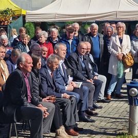 Zväčšiť fotografiu - Obľúbený záhradkársky veľtrh opäť na trenčianskom výstavisku - 20230412_102148