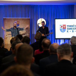 Zväčšiť fotografiu - Ocenili sme tých, ktorí sa nesnažia byť slávnymi, ale hodnotnými