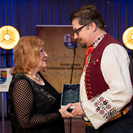 Zväčšiť fotografiu - Ocenili sme tých, ktorí sa nesnažia byť slávnymi, ale hodnotnými