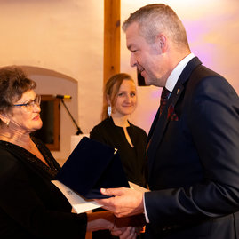 Zväčšiť fotografiu - Oceňovanie výnimočných ľudí na výnimočnom mieste - 20231204_TSK_080w