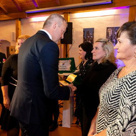 Zväčšiť fotografiu - Oceňovanie výnimočných ľudí na výnimočnom mieste - 20231204_TSK_101w