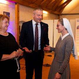 Zväčšiť fotografiu - Oceňovanie výnimočných ľudí na výnimočnom mieste - 20231204_TSK_175w