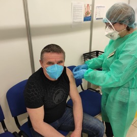 Zväčšiť fotografiu - Očkovanie vo veľkokapacitnom krajskom očkovacom centre pokračuje - 165475921_473545603782663_7813910557614325569_n