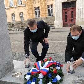 Zväčšiť fotografiu - Od nežnej revolúcie ubehlo 31 rokov - IMG_20201117_140713