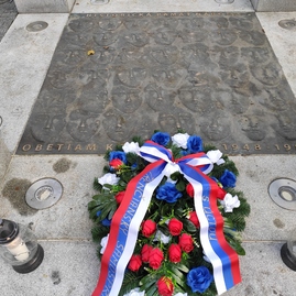 Zväčšiť fotografiu - Od nežnej revolúcie ubehlo 31 rokov - IMG_20201117_140943