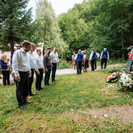 Zväčšiť fotografiu - Odkaz partizánov v lehote pod vtáčnikom žije aj naďalej - TSK_SNP Sekaniny web (40)