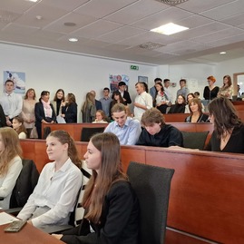 Zväčšiť fotografiu - Odovzdávanie medzinárodnej ceny vojvodu z edinburghu na pôde trenčianskeho samosprávneho kraja - 20231012_105946