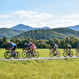 Zväčšiť fotografiu - Okolo slovenska cez trenčiansky kraj - zdroj cyklonews.sk - Jan Melicher