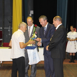Oslavy 775. výročia prvej písomnej zmienky mesta nemšová začali slávnostným galaprogramom a ocenením občanov mesta - IMG_5200