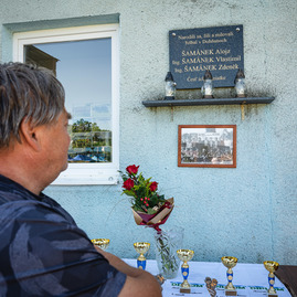 Zväčšiť fotografiu - Ostrieľaných hráčov vystriedala na ihrisku prípravka - TSK_Memoriál_Dohňany_mini-9