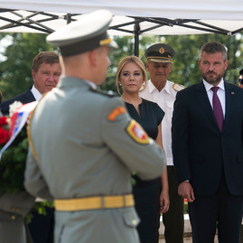 Pamiatku hrdinov, ktorí pred 75 rokmi bojovali v slovenskom národnom povstaní si uctili na jankovom vŕšku - 20190831_JANKOV_VRSOK_75_SNP_033