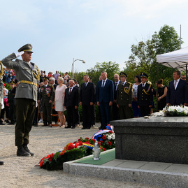 Pamiatku hrdinov, ktorí pred 75 rokmi bojovali v slovenskom národnom povstaní si uctili na jankovom vŕšku - 20190831_JANKOV_VRSOK_75_SNP_037