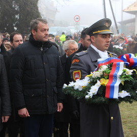 Zväčšiť fotografiu - Pamiatku hrdinov snp si pripomínajú v obci cigeľ už 45 rokov - IMG_4817_zmensena