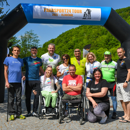 Zväčšiť fotografiu - Parasport24 opäť pomáha v trenčianskom kraji - Foto-599