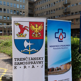 Zväčšiť fotografiu - Parasport24 podporil župnú nemocnicu - 20200807_PB_NsP_015w