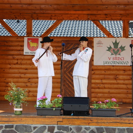Zväčšiť fotografiu - Po prestávke hostilo papradno tradičný folklórny festival - IMG_0091
