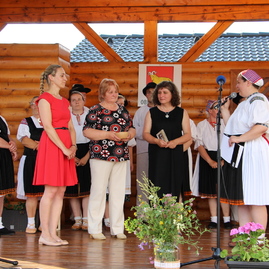 Zväčšiť fotografiu - Po prestávke hostilo papradno tradičný folklórny festival - IMG_0265