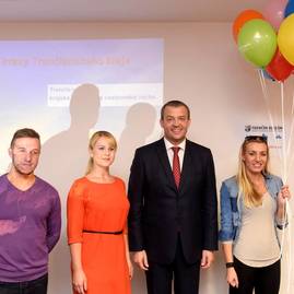 Po úrade tsk sa počas dod prechádzali hrdinovia - DOD_TSK