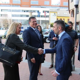 Podpredseda európskej komisie výjazdovo rokoval na pôde župného úradu - IMG_9789