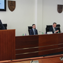 Podpredseda európskej komisie výjazdovo rokoval na pôde župného úradu - IMG_9895