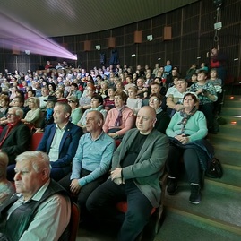Zväčšiť fotografiu - Pokrstili už šieste cd - 20231117 181547