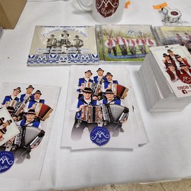 Zväčšiť fotografiu - Pokrstili už šieste cd - 20231117 183148