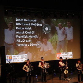 Zväčšiť fotografiu - Pokrstili už šieste cd - Img 8583