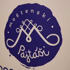 Zväčšiť fotografiu - Pokrstili už šieste cd - Img 8602