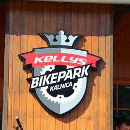 Posledné májové dni cyklistike v kraji priali; po ôsmykrát privítal bikepark v kálnici najväčší slovenský bicyklový festival - IMG_5188