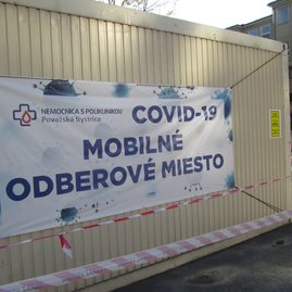 Zväčšiť fotografiu - Považskobystrická nemocnica pomáha zachovať plynulosť výroby v regióne - PB nemocnica_zrýchlené testovanie (6)